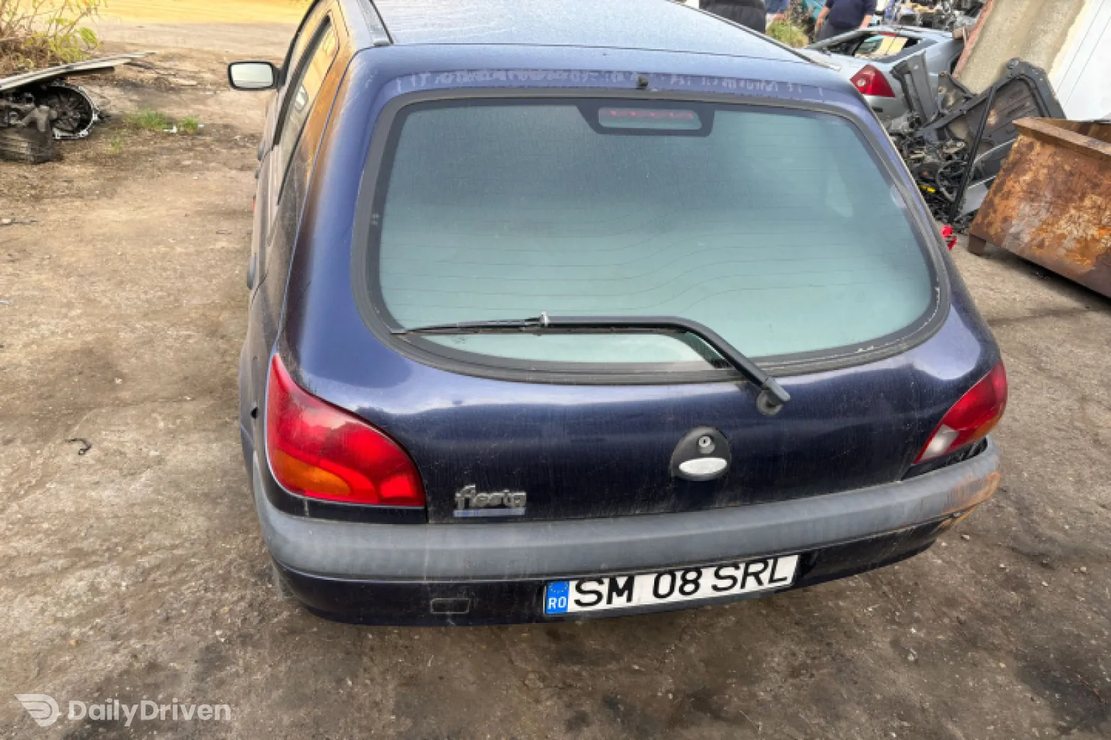 Soclu becuri lampa stop pe aripa dreapta Ford Fiesta 4 [1996 - 2000] Hatchback 5-usi 1.8 D MT (59 hp)