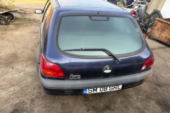 Soclu becuri lampa stop pe aripa dreapta Ford Fiesta 4 [1996 - 2000] Hatchback 5-usi 1.8 D MT (59 hp)