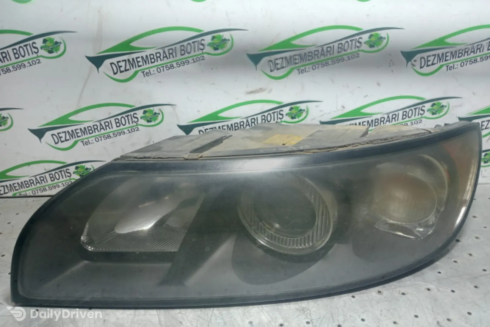 Far stanga Volvo S40 2 [2004 - 2007] Sedan 2.4 MT  (140 hp)