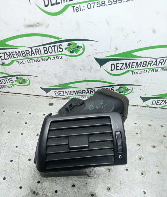 Grila ventilatie bord stanga BMW Seria 3 E46 [1997 - 2003] Compact hatchback 318ti MT (143 hp)