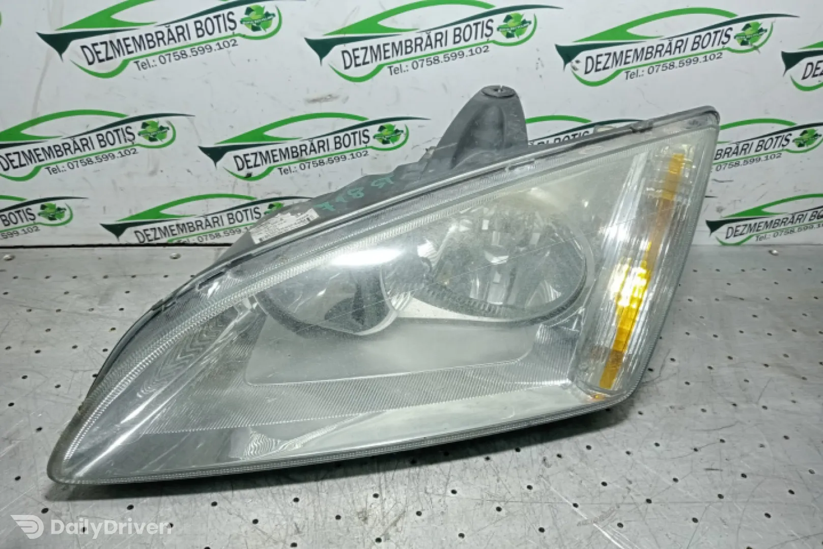 Far stanga Ford Focus 2 [2004 - 2008] wagon 5-usi 1.6 TDCi MT (109 hp)