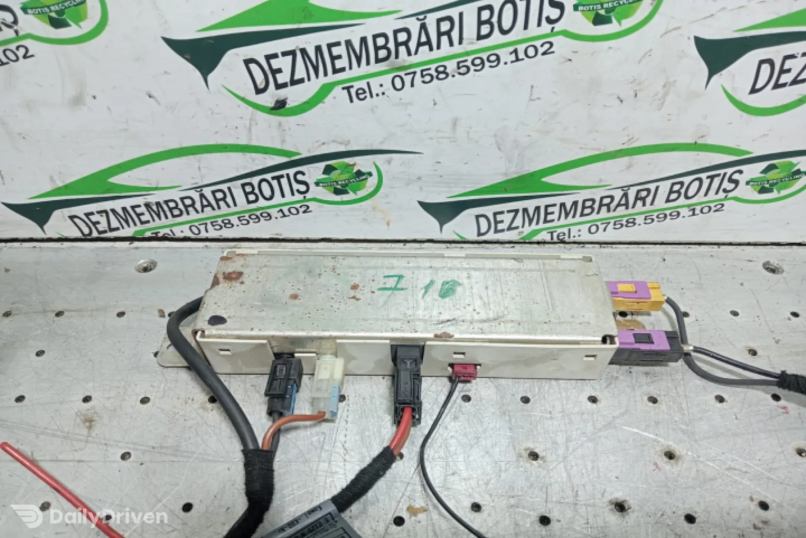 Amplificator antena radio BMW Seria 3 E46 [1997 - 2003] Compact hatchback 318ti MT (143 hp)