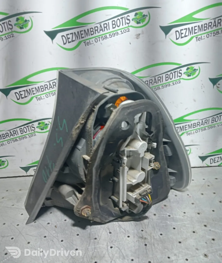 Lampa / Tripla stop stanga pe aripa BMW Seria 3 E46 [1997 - 2003] Compact hatchback 318ti MT (143 hp)