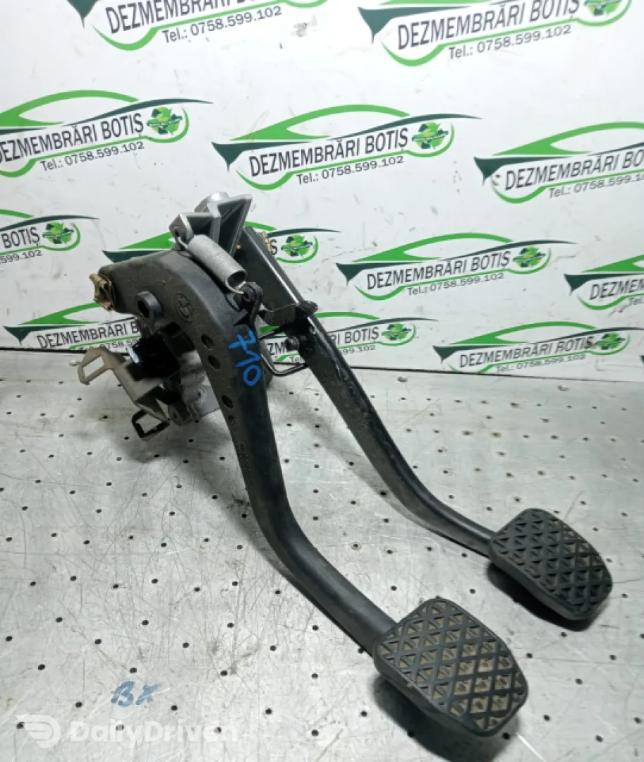 Pedala ambreiaj BMW Seria 3 E46 [1997 - 2003] Compact hatchback 318ti MT (143 hp)