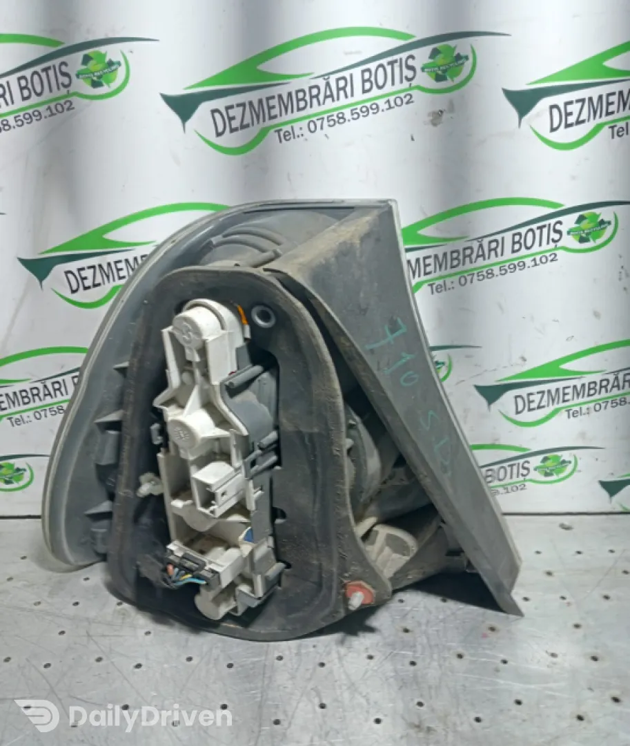 Lampa / Tripla stop dreapta pe aripa BMW Seria 3 E46 [1997 - 2003] Compact hatchback 318ti MT (143 hp)