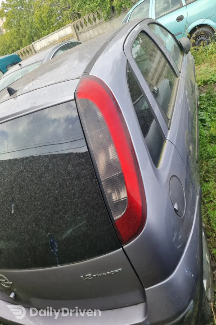 Rampa injectoare Opel Corsa C [facelift] [2003 - 2006] Hatchback 5-usi 1.2 MT (80 hp)
