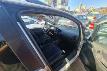 Geam fix caroserie fata dreapta Opel Zafira A [1999 - 2003] Minivan 5-usi 1.6 MT (101 hp)