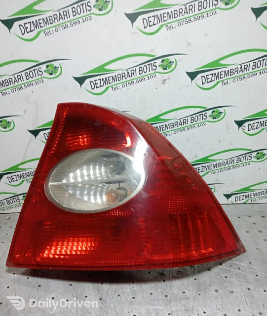 Lampa / Tripla stop dreapta pe aripa Ford Focus  [facelift] [2001 - 2007] Sedan 1.6 MT (101 hp)