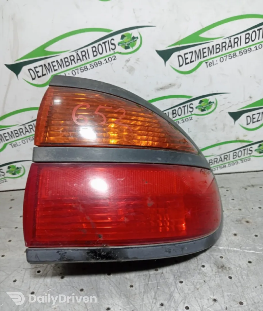 Lampa / Tripla stop dreapta pe aripa Renault Laguna  [facelift] [1998 - 2001] Liftback 1.9 DCi MT (110 hp)