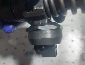 Injector motorina 038 130 073 ak/BD Volkswagen VW Sharan  [facelift] [2000 - 2003] Minivan 1.9 TDI MT (115 hp)