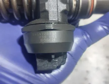 Injector motorina 038 130 073 ak/BD Volkswagen VW Sharan  [facelift] [2000 - 2003] Minivan 1.9 TDI MT (115 hp)