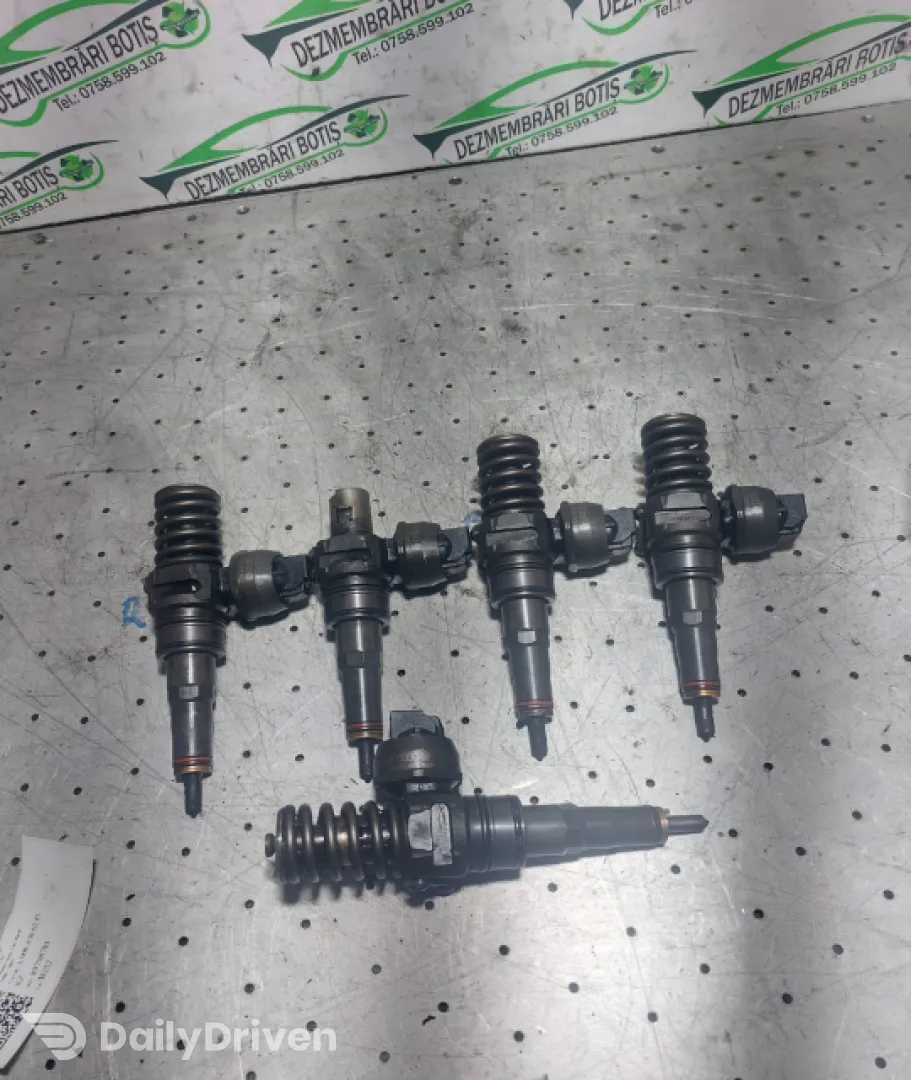 Injector Motorina Bosch 070 130 073 r/CR Volkswagen VW Transporter T5 [2003 - 2009] Microbuz 5-usi 2.5 TDI MT (131 hp)