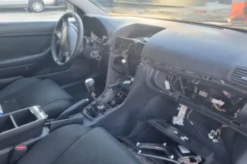 Bascula fata dreapta Toyota Avensis 2 T25 [2002 - 2006] Sedan 2.0 D MT (116 hp)