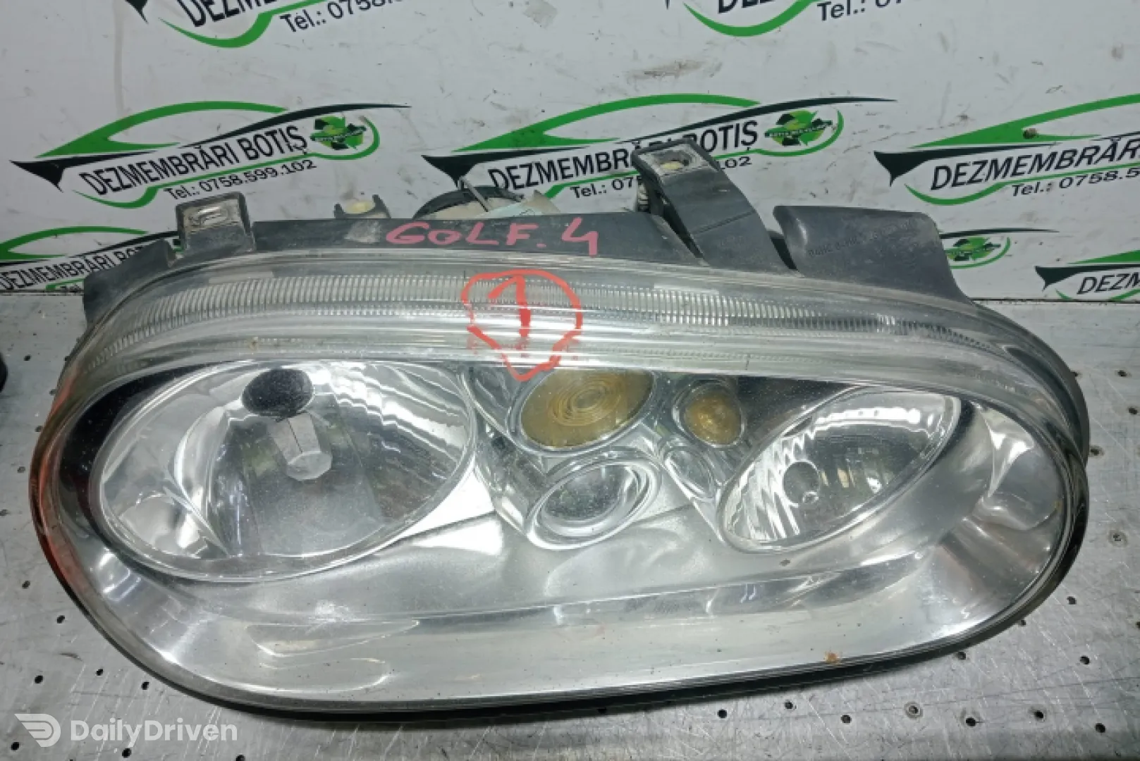 Far dreapta Volkswagen VW Golf 4 [1997 - 2006] wagon 1.6 16v AT (102 hp)