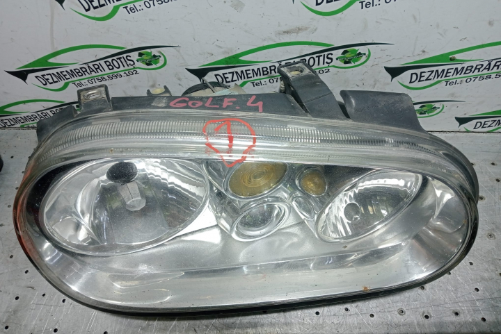 Far dreapta Volkswagen VW Golf 4 [1997 - 2006] wagon 1.6 16v AT (102 hp)