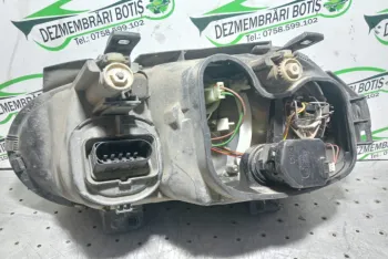Far dreapta Volkswagen VW Golf 4 [1997 - 2006] wagon 1.6 16v AT (102 hp)