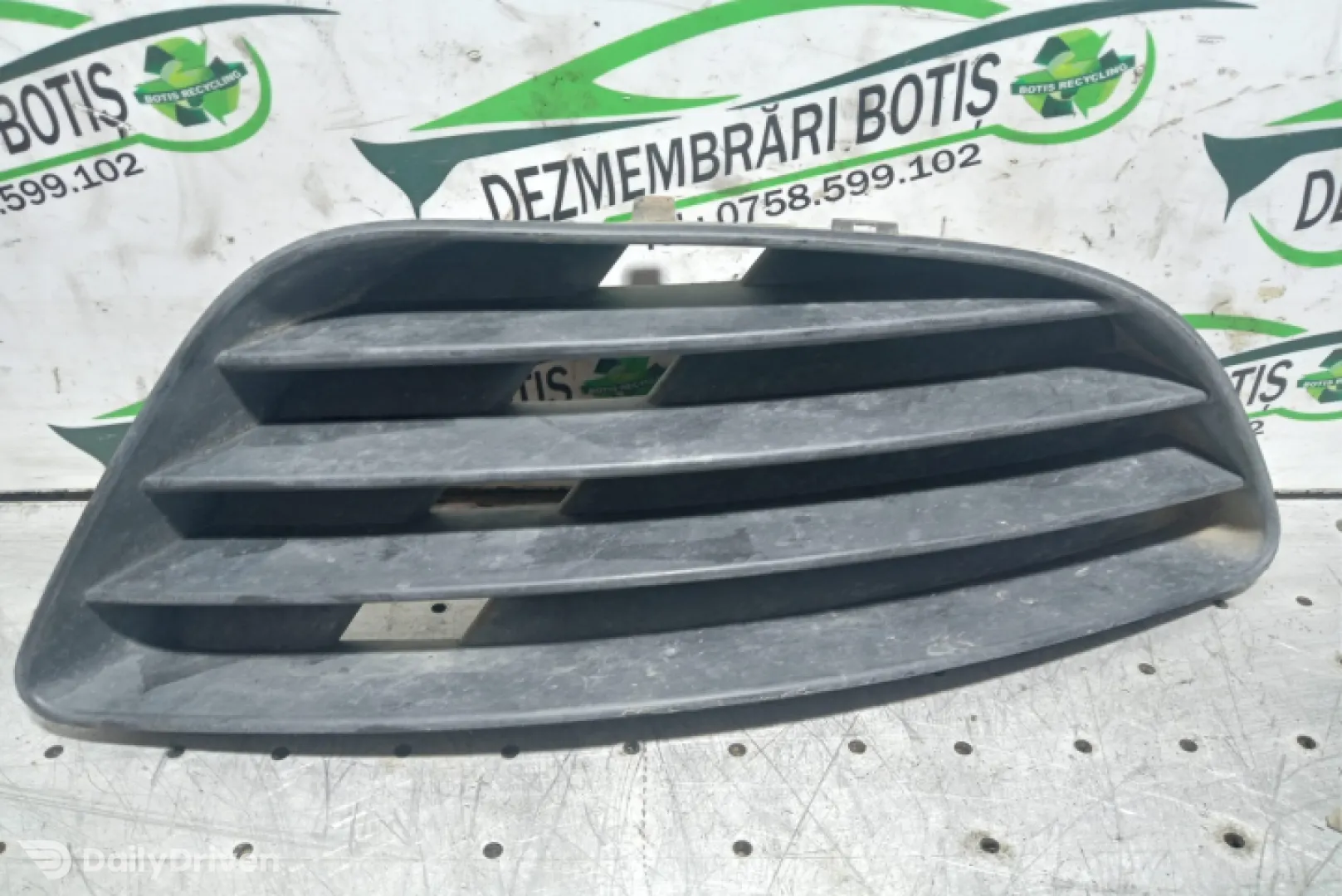 Grila bara fata dreapta Ford Focus  [1998 - 2004] wagon 5-usi 1.8 Tddi MT (90 hp)