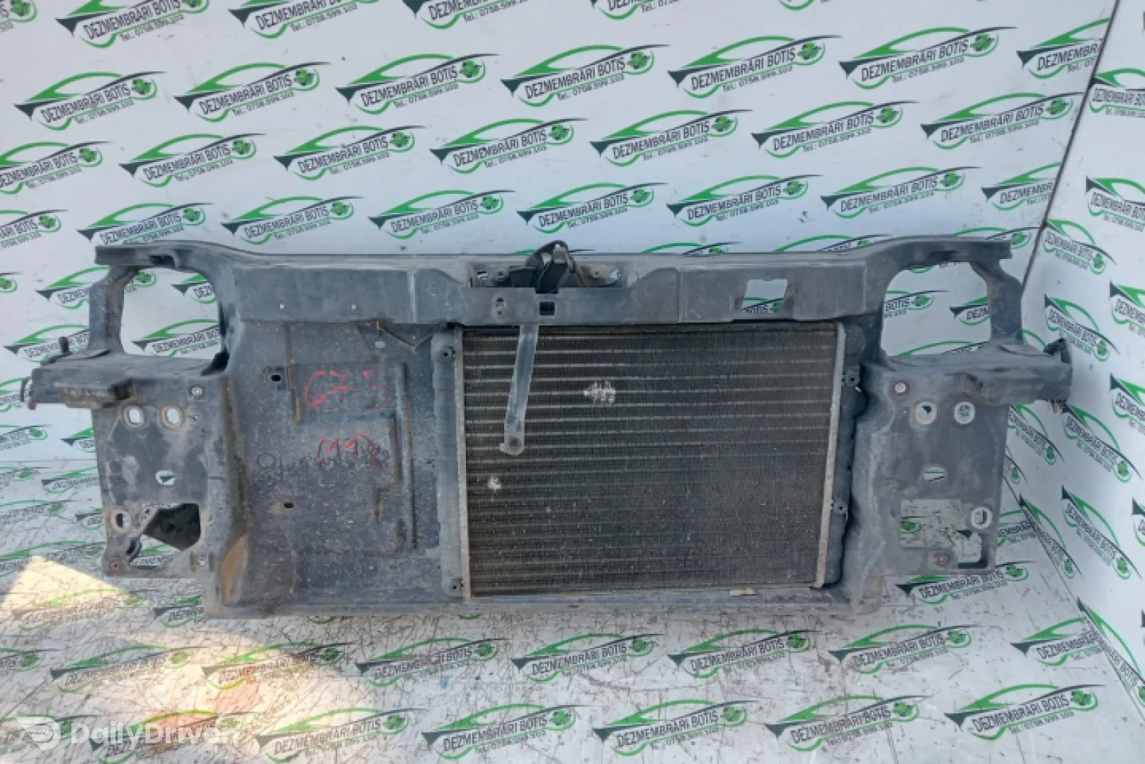 Trager / Calandru + Radiator Apa Volkswagen VW Polo 3 6N [1994 - 2001] Hatchback 5-usi 1.4 MT (60 hp)
