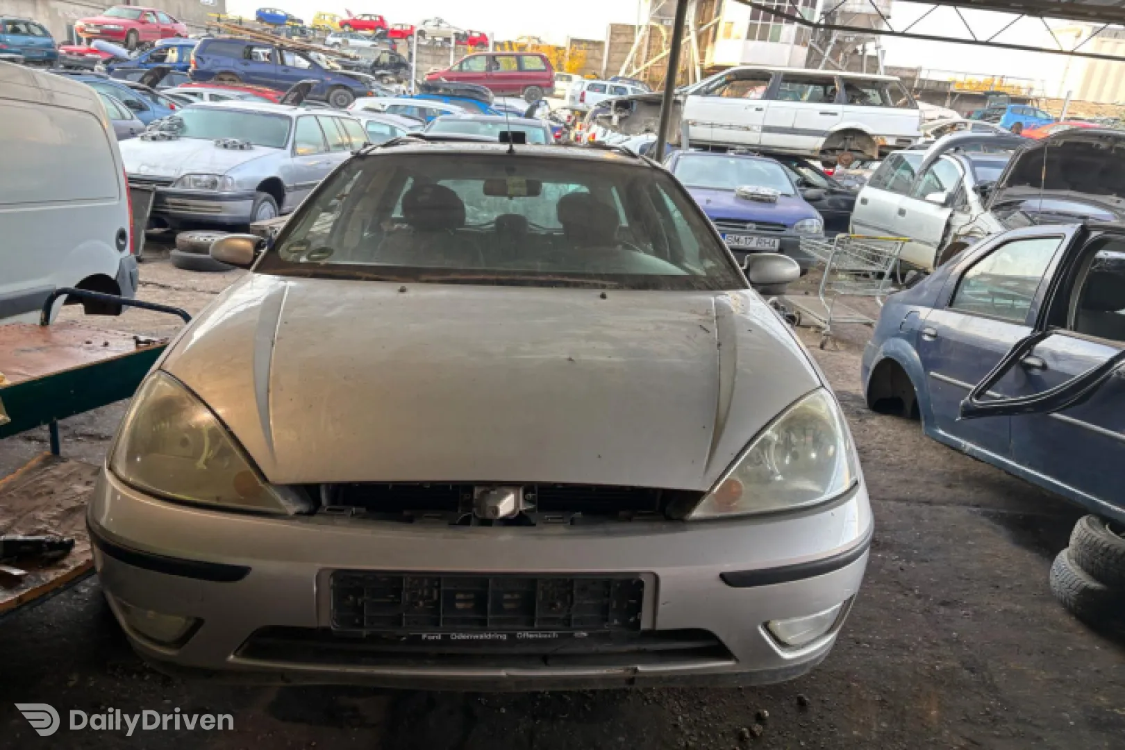 Trager / Calandru +Intaritura bara fata Ford Focus  [1998 - 2004] wagon 5-usi 1.6 MT (101 hp)