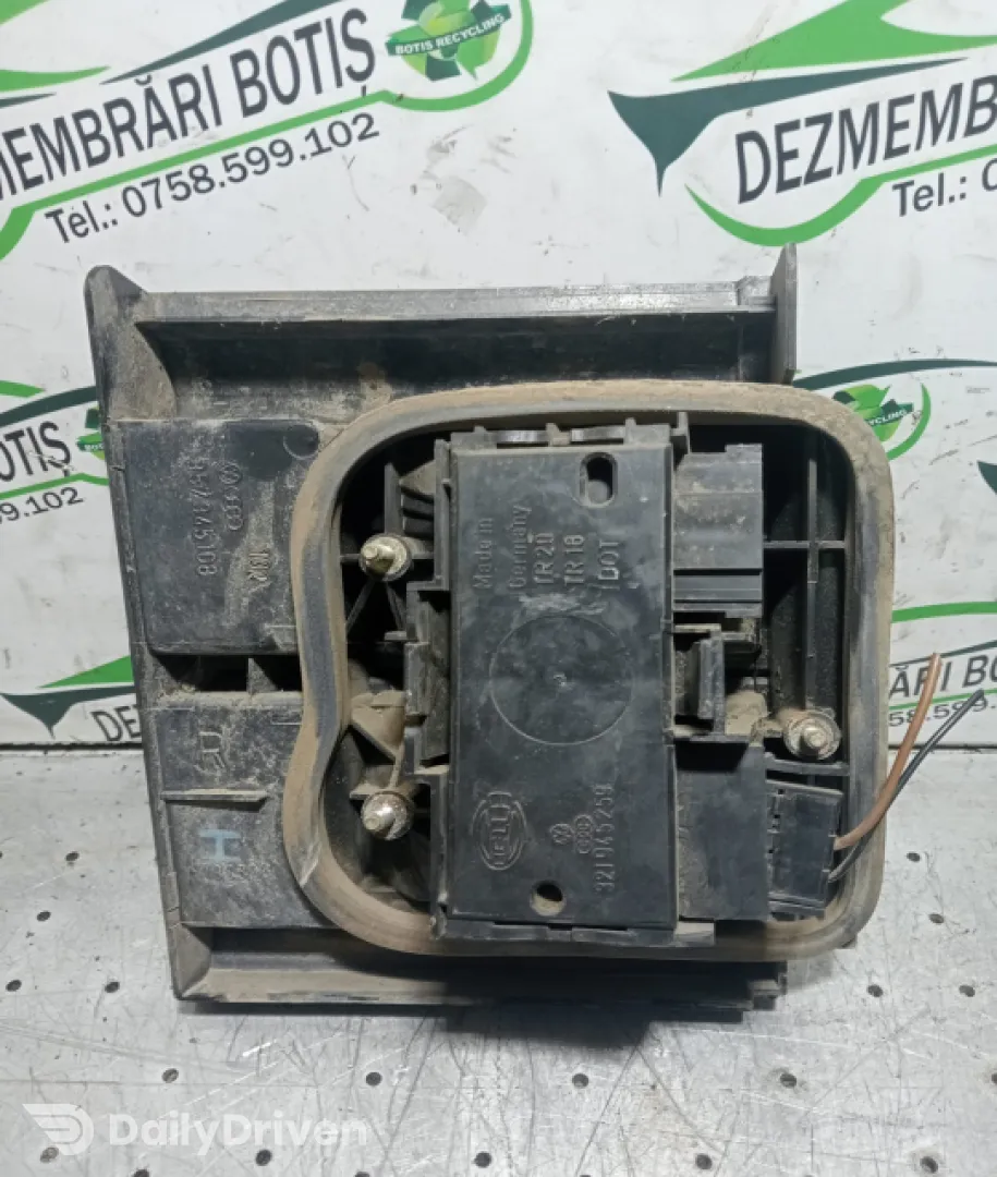 Stop Dreapta pe haion Volkswagen VW Passat B3 [1988 - 1993] wagon