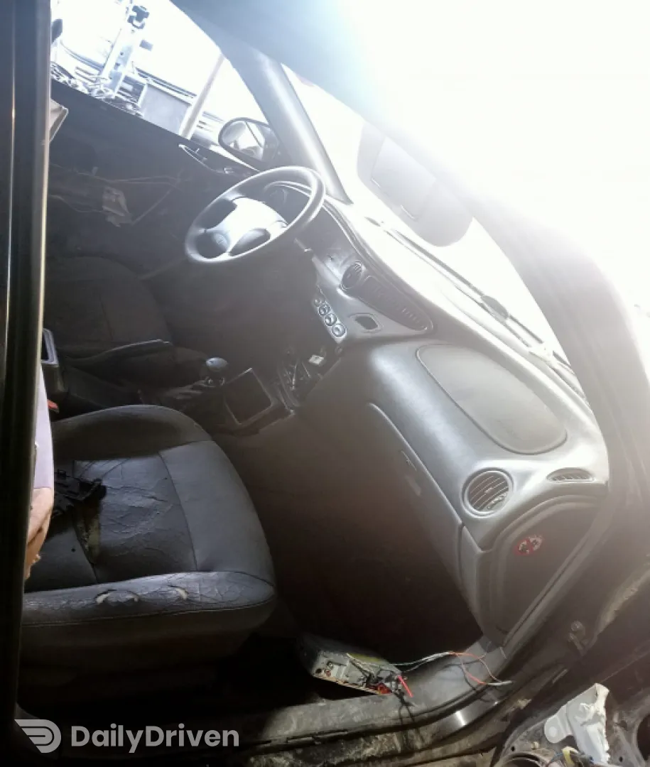 Pompa benzina Daewoo Leganza  [1997 - 2002] Sedan 2.0 MT (110 hp)