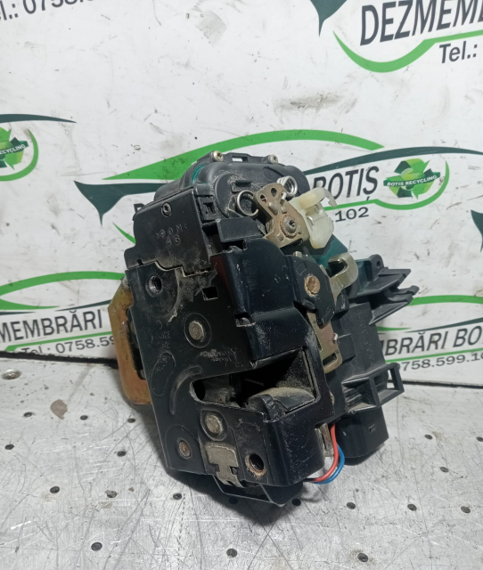 Broasca usa fata stanga Audi A6 4B/C5 [1997 - 2001] Sedan 2.5 TDI MT (150 hp)