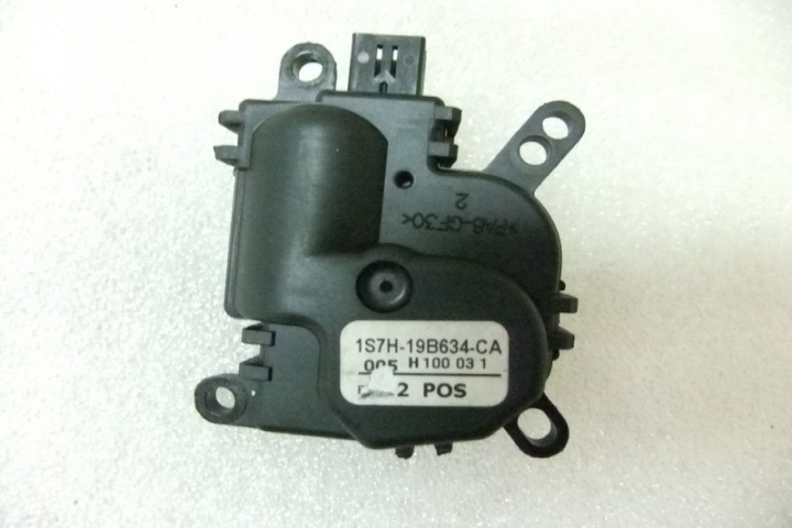 Motoras clapeta aeroterma Ford Focus 2 [2004 - 2008] wagon 5-usi 1.6 TDCi MT (90 hp)