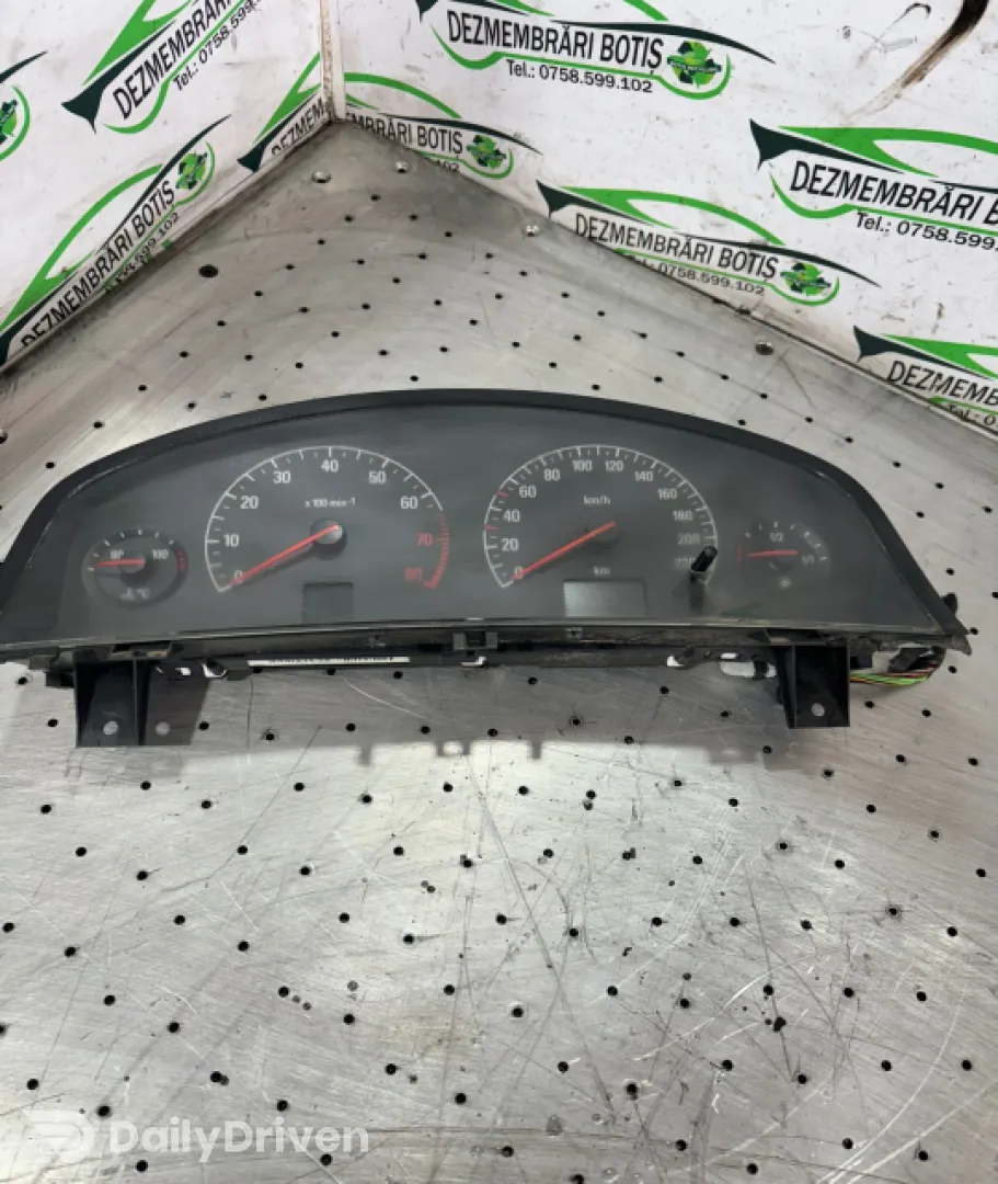Ceasuri bord Opel Vectra C [2002 - 2005] Sedan 4-usi 1.8 MT (122 hp)