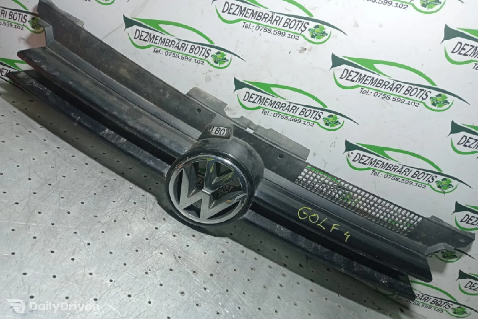 Grila bara fata centru Volkswagen VW Golf 4 [1997 - 2006] Hatchback 5-usi