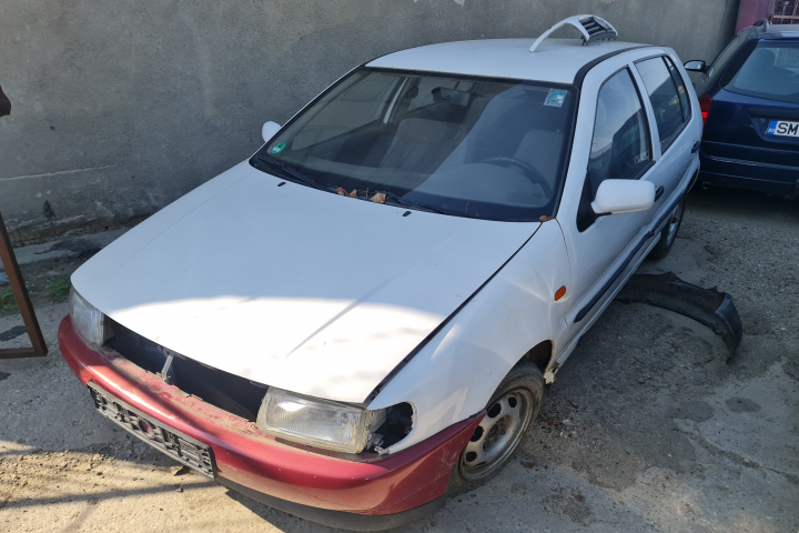 Dezmembram Volkswagen VW Polo 3 6N [1994 - 2001] Hatchback 5-usi 1.0 MT (50 hp)