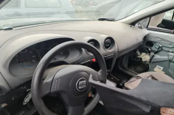 Dezmembram Seat Ibiza 3 6L [2002 - 2006] Hatchback 3-usi 1.2 MT (64 hp)