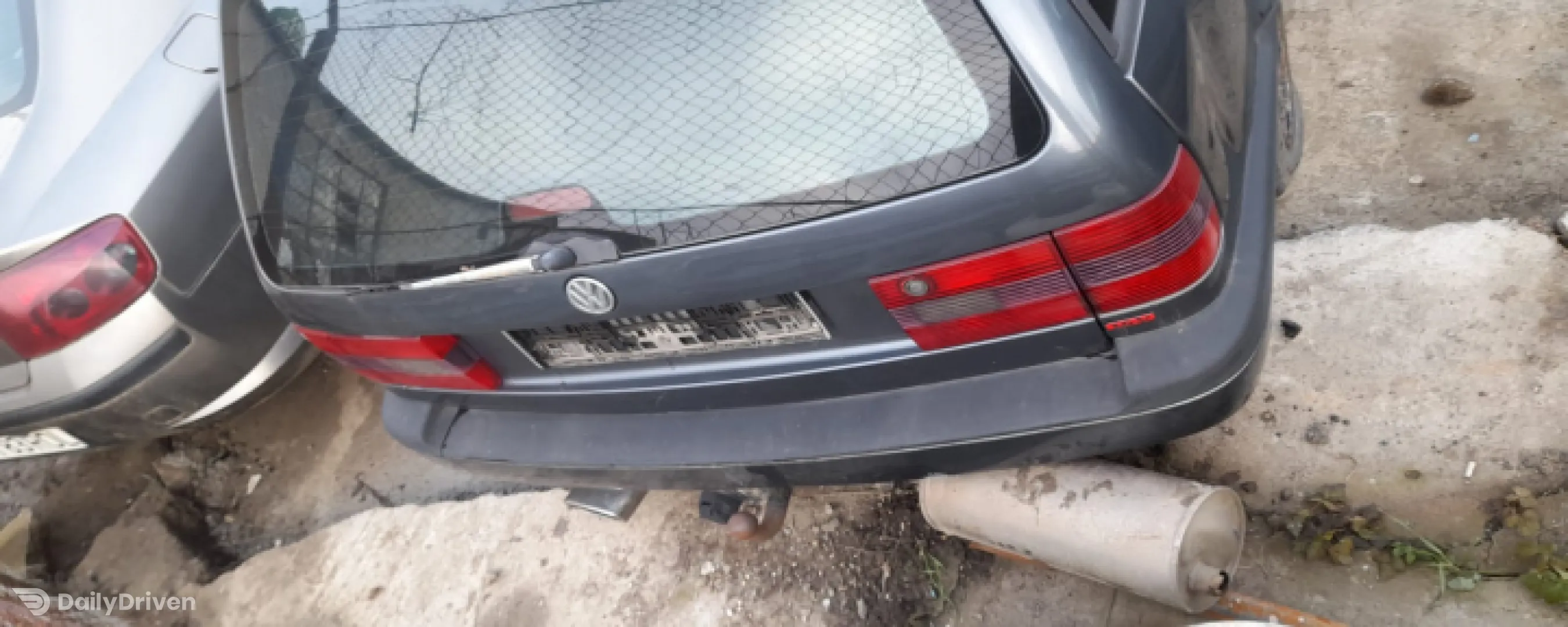 Dezmembram Volkswagen VW Passat B4 [1993 - 1997] wagon 1.9 TD MT (75 hp)