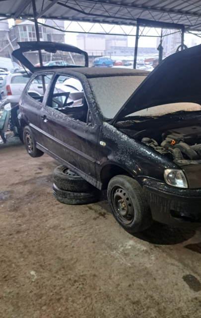 Dezmembram Volkswagen VW Polo 3 6N [facelift] [2000 - 2002] Hatchback 3-usi 1.4 16V MT (75 hp)