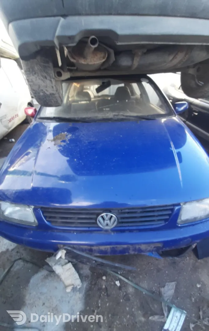 Dezmembram Volkswagen VW Polo 3 6N [1994 - 2001] Hatchback 3-usi 1.0 MT (45 hp)