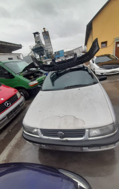 Dezmembram Volkswagen VW Passat B4 [1993 - 1997] wagon 1.9 TD MT (75 hp)
