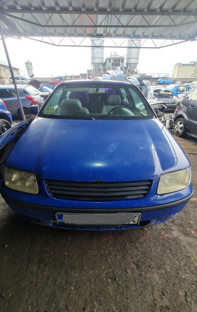 Dezmembram Volkswagen VW Polo 3 6N [facelift] [2000 - 2002] Hatchback 3-usi 1.0 MT (50 hp)