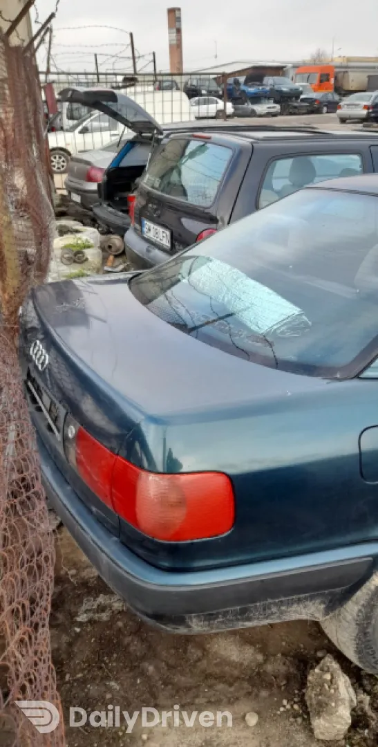 Dezmembram Audi 80 8C/B4 [1991 - 1996] Sedan 2.0 MT (90 hp)