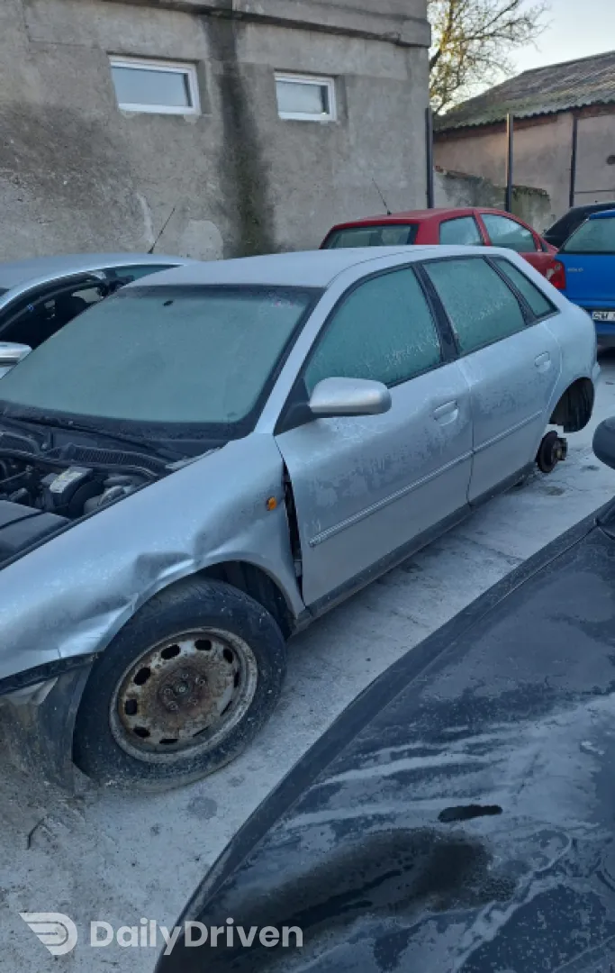 Dezmembram Audi A3 8L [1996 - 2000] Hatchback 5-usi 1.9 TDI MT (110 hp)