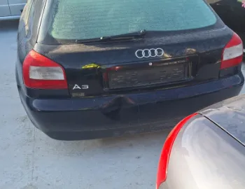 Dezmembram Audi A3 8L [facelift] [2000 - 2003] Hatchback 5-usi 1.6 MT (102 hp)