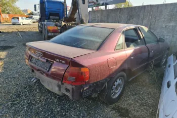 Dezmembram Audi A4 B5 [1994 - 1999] Sedan 1.9 TDI AT (90 hp)