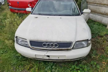 Dezmembram Audi A4 B5 [1994 - 1999] Sedan 1.8 MT (125 hp)