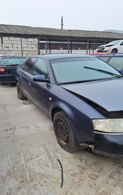Dezmembram Audi A4 B6 [2000 - 2005] Sedan 2.0 MT (130 hp)