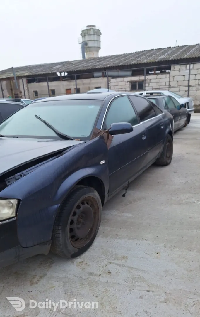 Dezmembram Audi A4 B6 [2000 - 2005] Sedan 2.0 MT (130 hp)