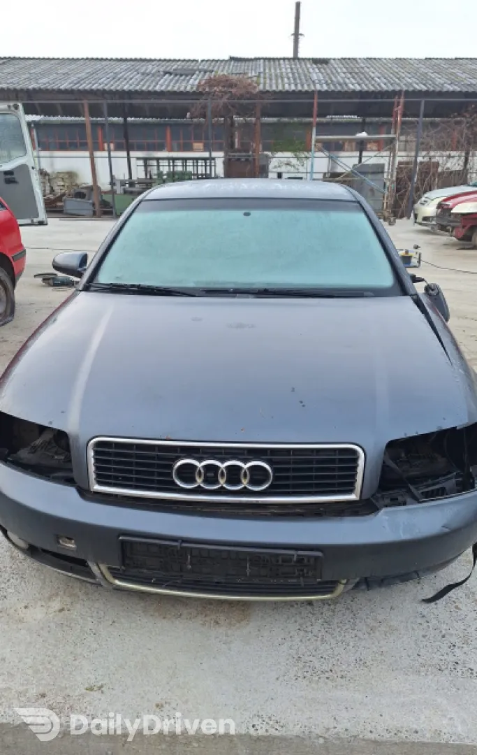Dezmembram Audi A4 B6 [2000 - 2005] Sedan 2.5 TDI MT quattro (180 hp)
