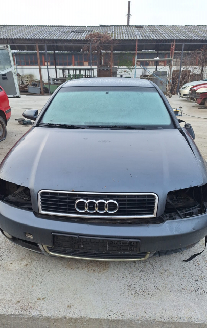 Dezmembram Audi A4 B6 [2000 - 2005] Sedan 2.5 TDI MT quattro (180 hp)