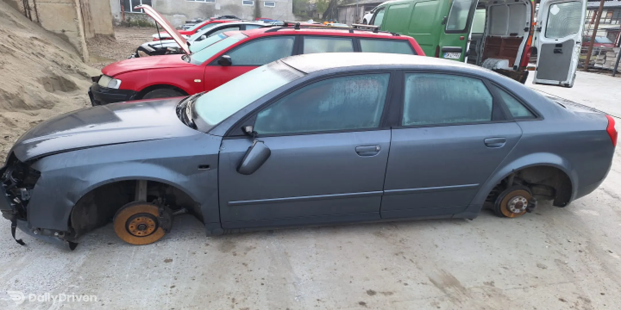 Dezmembram Audi A4 B6 [2000 - 2005] Sedan 2.5 TDI MT quattro (180 hp)