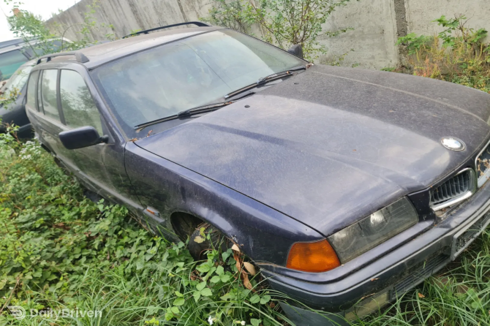 Dezmembram BMW Seria 3 E36 [1990 - 2000] Touring wagon 318tds MT (90 hp)