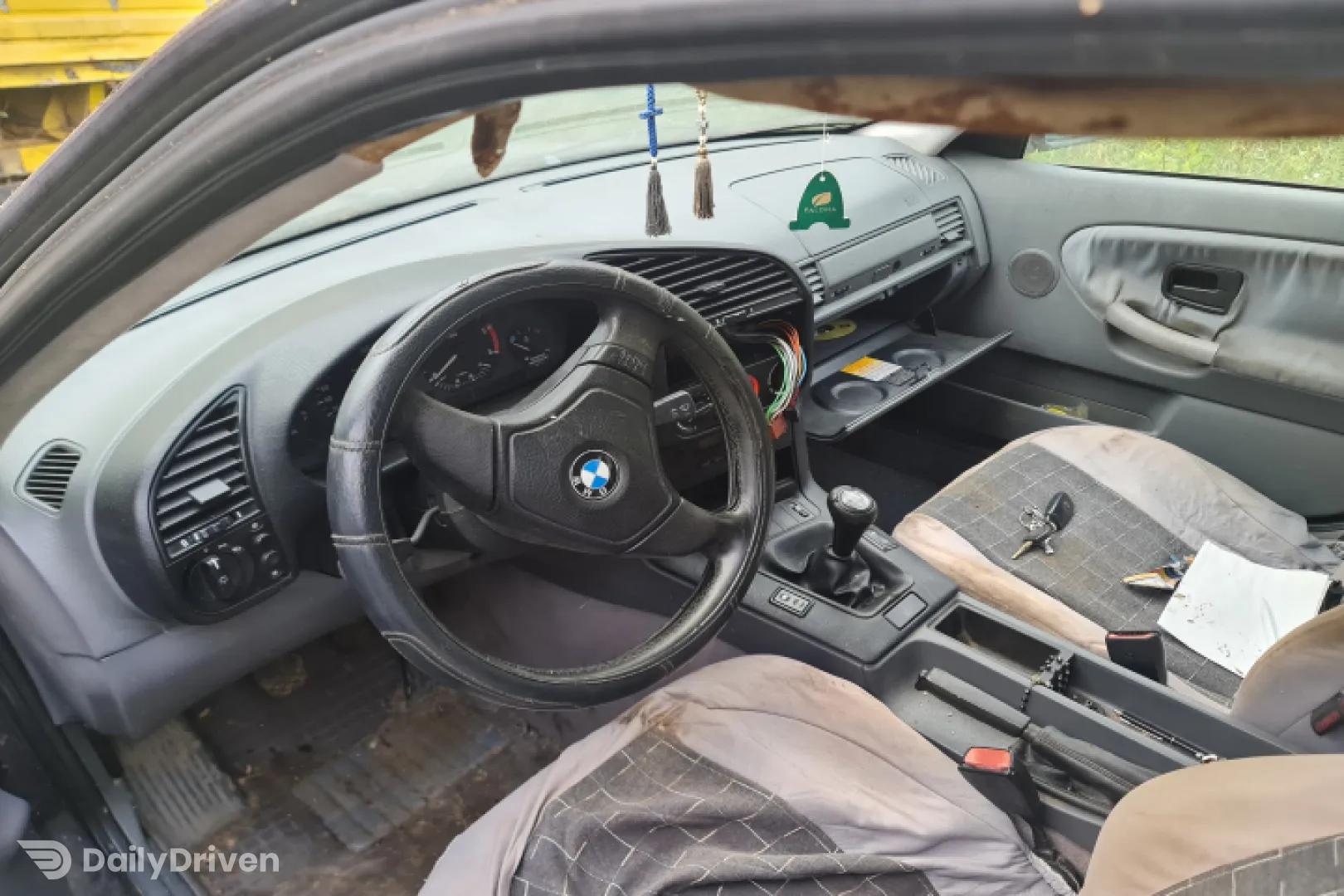 Dezmembram BMW Seria 3 E36 [1990 - 2000] Touring wagon 318tds MT (90 hp)