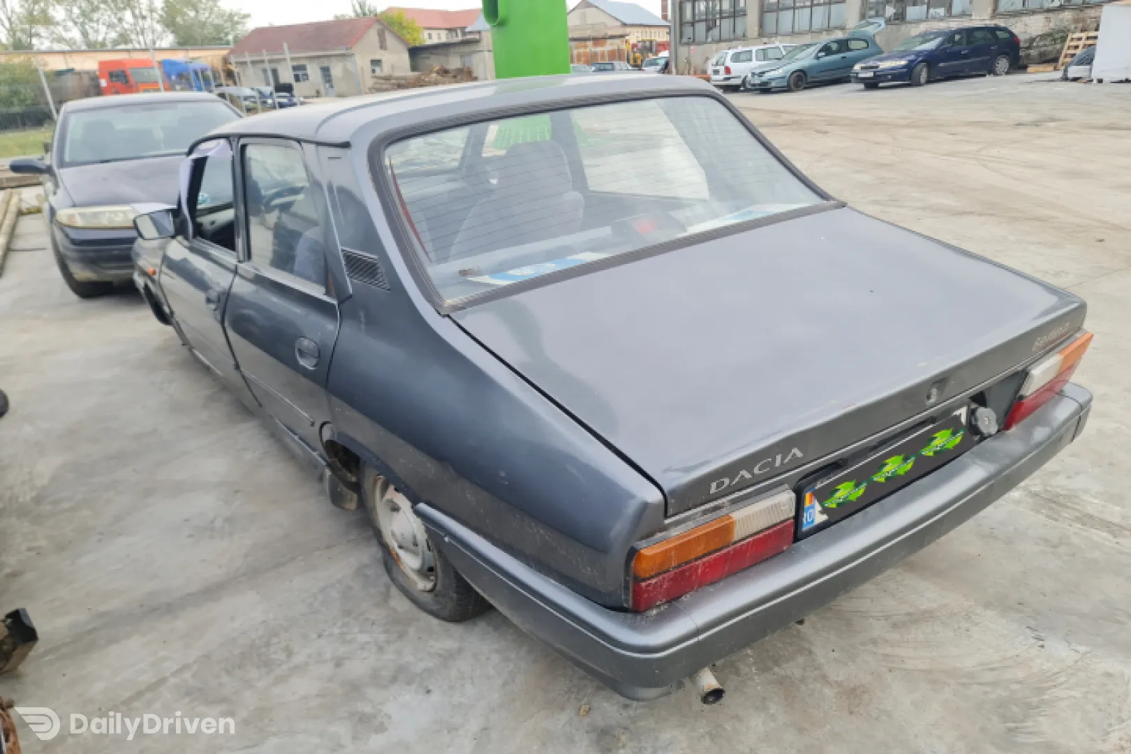 Dezmembram Dacia 1310 3 [1998 - 2004] Sedan 1.4 MT (63 hp)