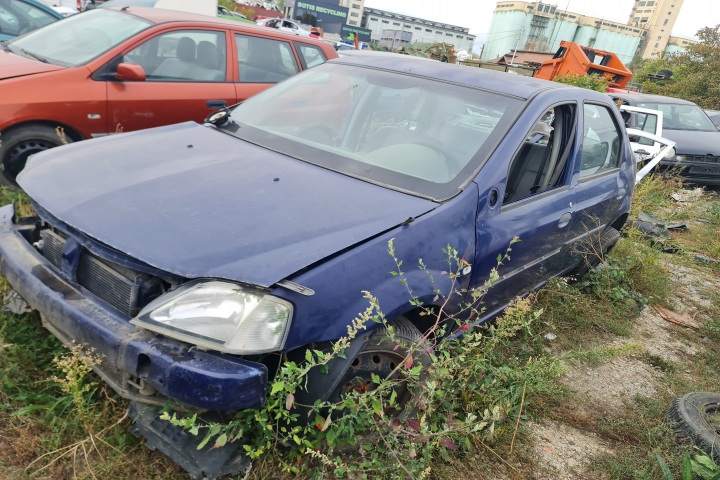 Dezmembram Dacia Logan  [2004 - 2008] Sedan 1.4 MT (75 hp)